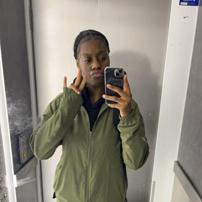 Babysitter in Limeil-Brévannes: Naima