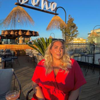 Babysitter in Brugge: Konstantina