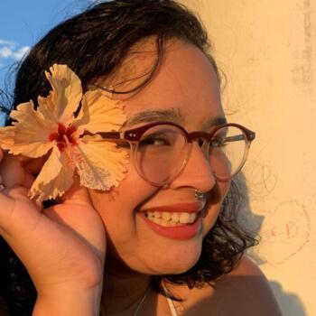 Babysitter in Cabo Frio: Raissa