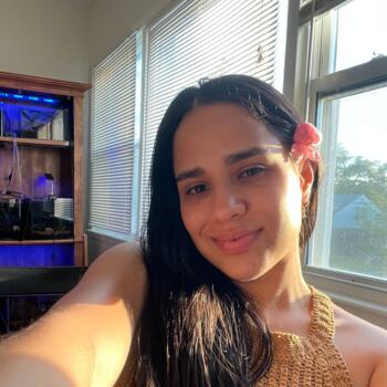 Nanny in Skokie: Gabriela