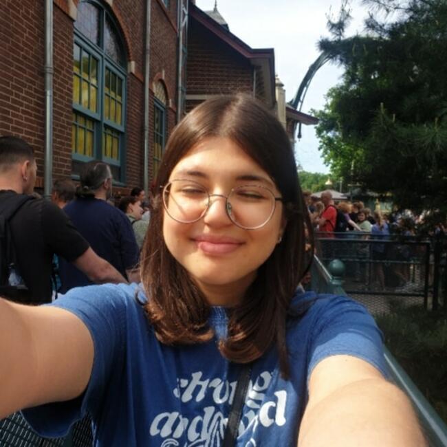 Babysitter in Dongen: Azra