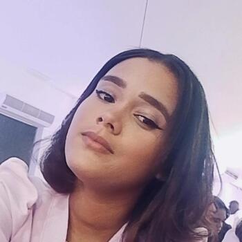 Babysitter in Jequié: Sara