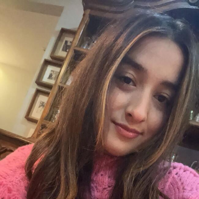 Babysitter in Fullerton: Melina