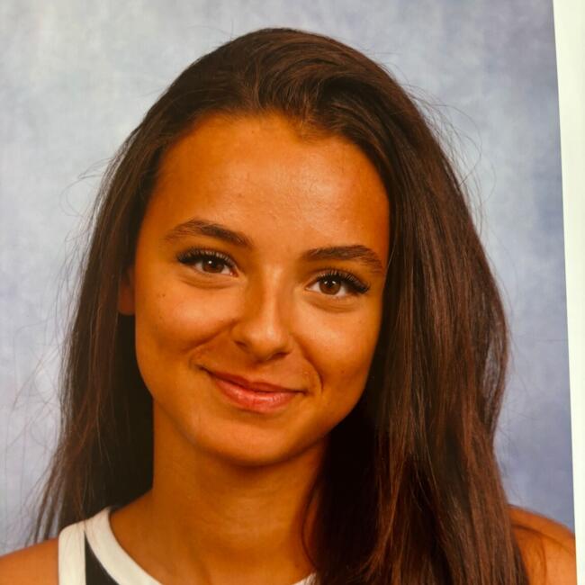 Babysitter in Carpentras: Yasmine