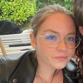 Babysitter Caen: Justine