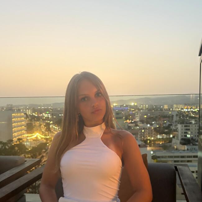 Babysitter in Mortsel: Lore