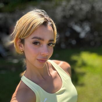 Niñera en Cartago: Ariana