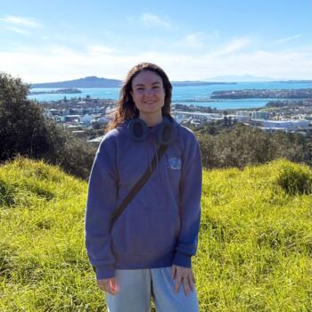 Babysitter in Christchurch: Holly