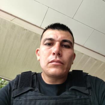 Babysitting job in San Isidro de El General: babysitting job Roberto