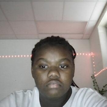 Babysitter in Kenosha: Kamiyah