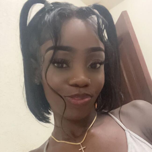 Babysitting job in Athens: Anesha