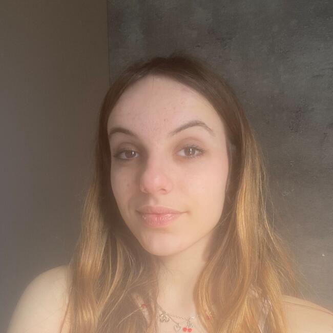 Babysitter in Les Sables-d'Olonne: Jeanne