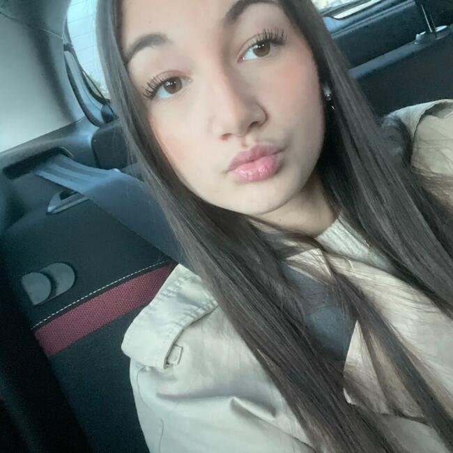 Babysitter in Lépine (Hauts-de-France): Léna