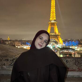 Babysitter in Laval: Angelina