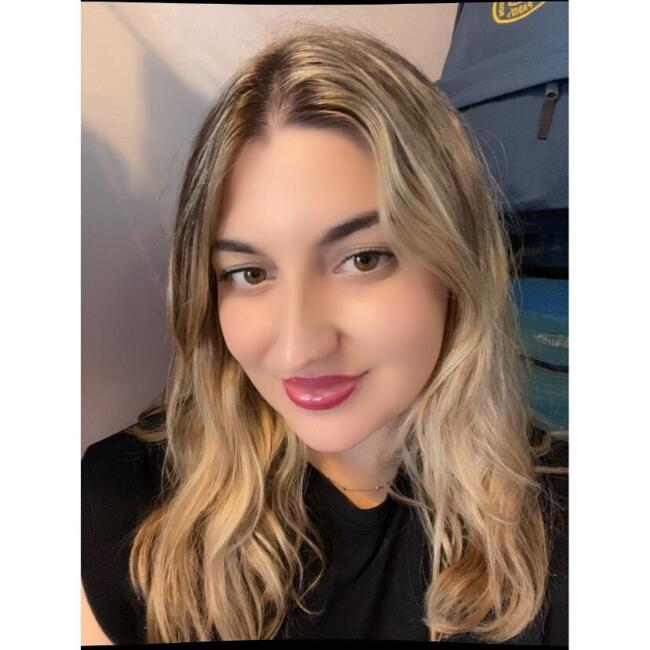 Babysitter στην περιοχή Ηλιούπολη: Klaudia