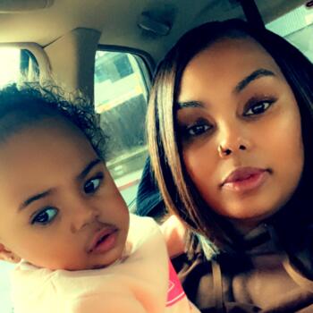 Babysitting job in Puyallup: babysitting job Deneya