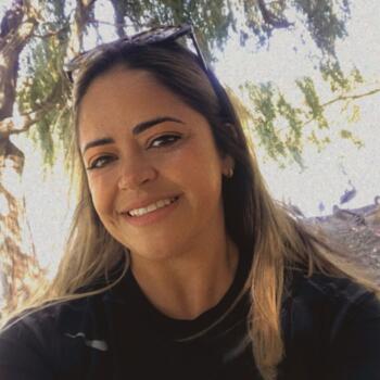 Ama em Almada: Karine