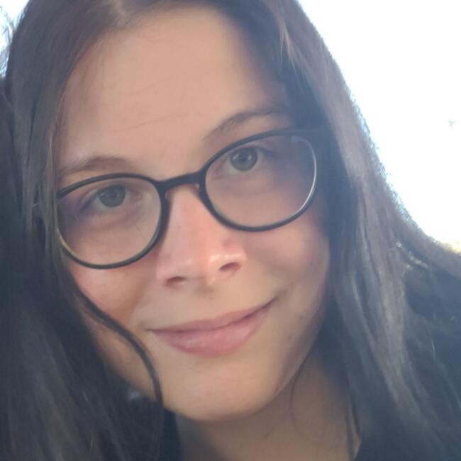 Baby-sitter in Küttigen: Maëva