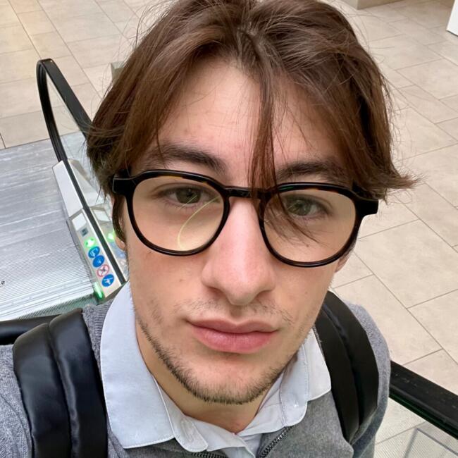 Babysitter in Saint-Étienne: Léonard