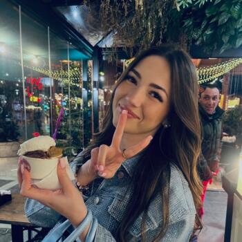 Babysitter Rome: Sofia