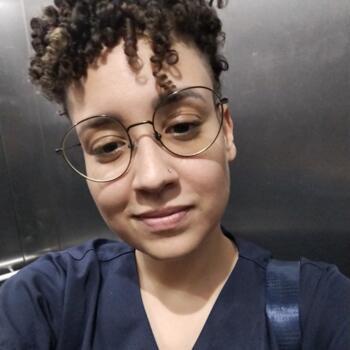 Babysitter in Salvador: Raiane