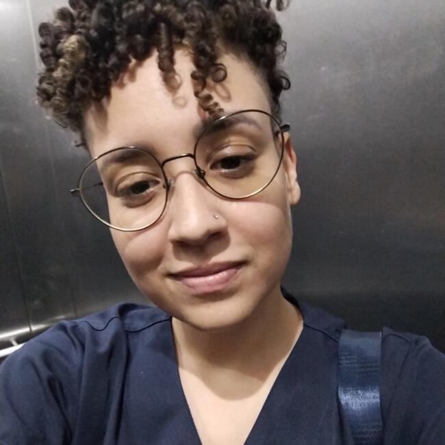 Babysitter in Salvador: Raiane