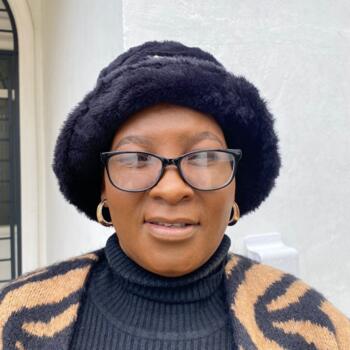 Babysitter Cape Town: Anna Thokozile