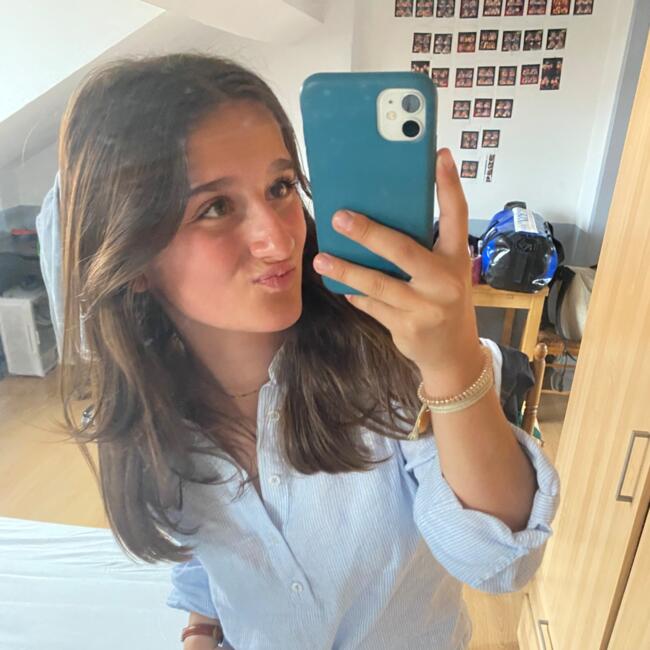 Babysitter in Nice: Juliette