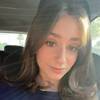 Babysitter in Le Soler: Fanny