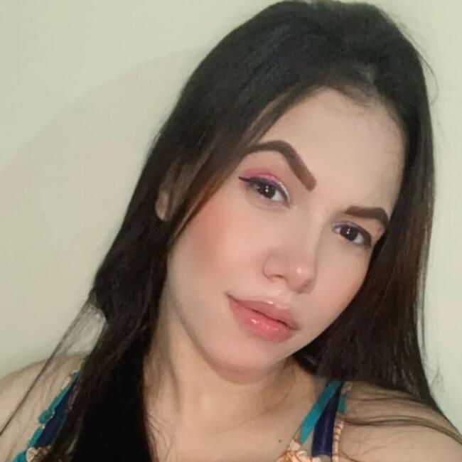 Babysitter in Goiânia: Sara