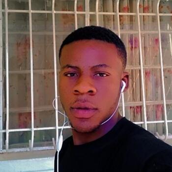 Babysitter in Johannesburg South: Josh