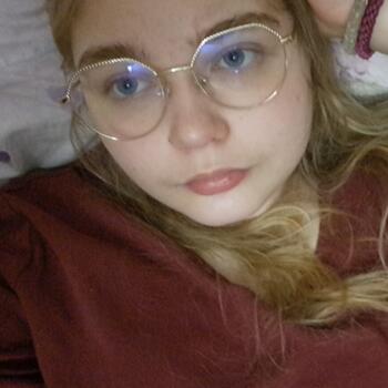 Babysitter Beringen: Julia