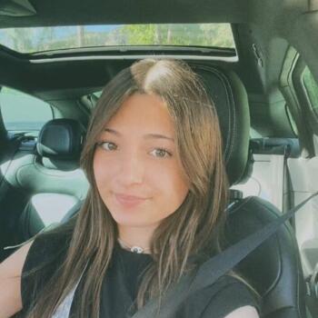 Babysitter in Saint-Bauzille-de-Putois: Lisa