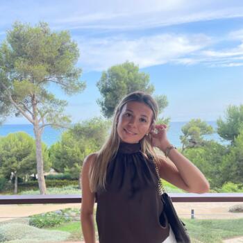 Babysitter in Sant Andreu de Llavaneres: Claudia