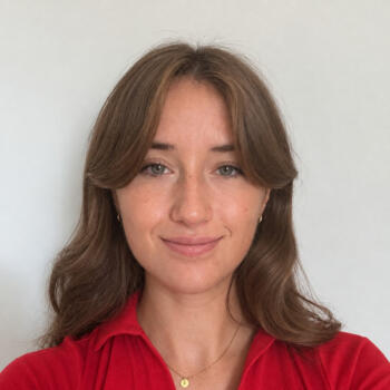 Babysitter in Saint-André-de-Corcy: Fiona