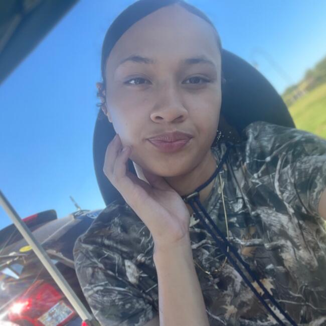 Baby-sitter in Papakura: Frazina