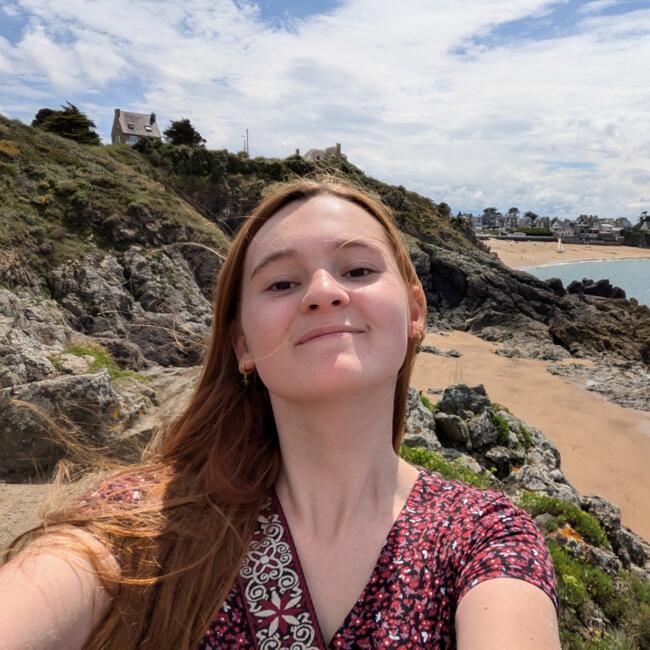 Babysitter in Chamalières: Coline