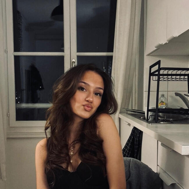 Babysitter in Lyon: Loane