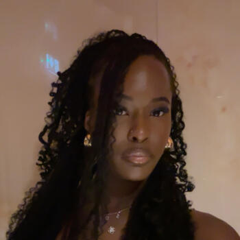 Babysitter in Noisy-le-Sec: Solianne