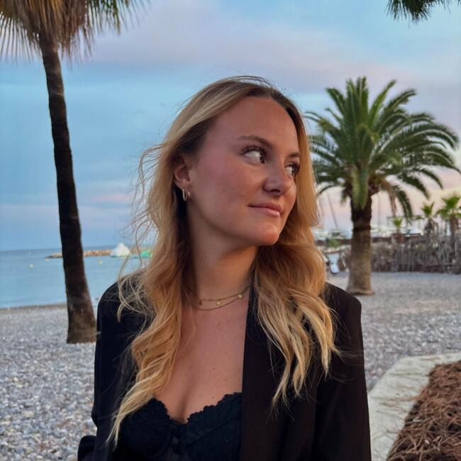 Babysitter in Brest: Louna