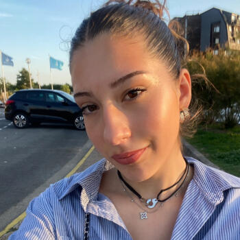 Babysitter in Lyon: Abi