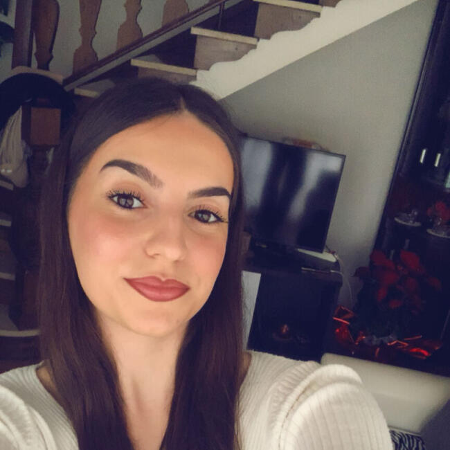 Babysitter in San Giuliano Terme: Albiona