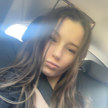 Babysitter in Darwen: Olivia