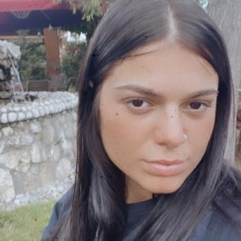 Babysitter a Zurigo: Mira