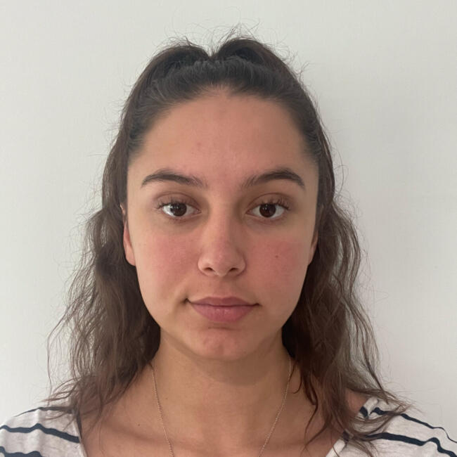 Babysitter in Gold Coast: Amy