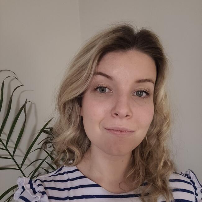Babysitter in Glasgow: Bethany