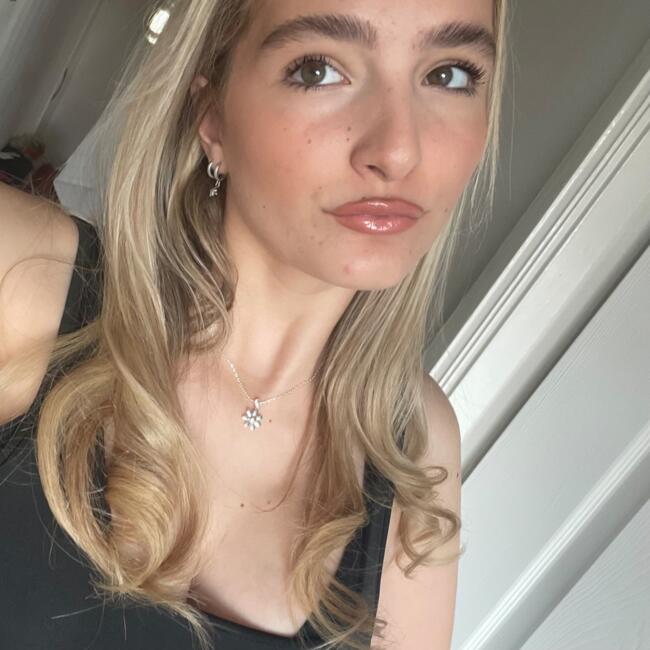 Babysitter in Liverpool: Elanor