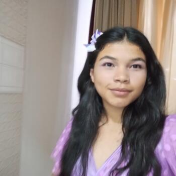 Babá em Uberaba: Layene