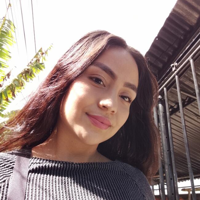 Baby-sitter à Medellín: Ana