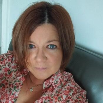Babysitter in Abbeyknockmoy: Adrienne